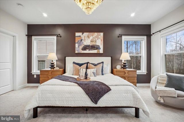 3799 RAINIER DR, Fairfax, VA 22033