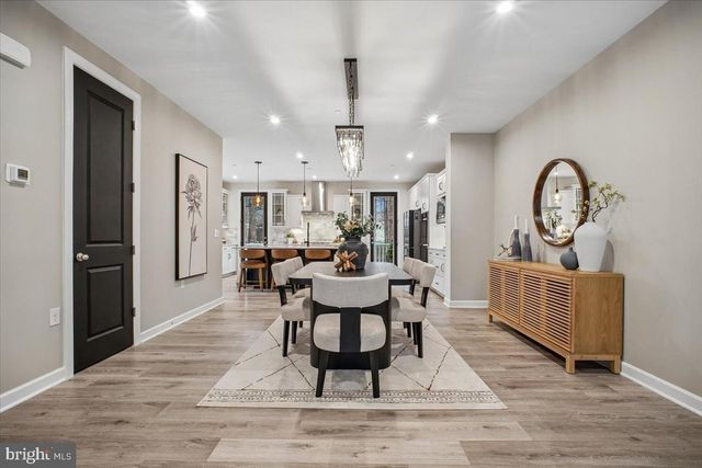 3799 RAINIER DR, Fairfax, VA 22033