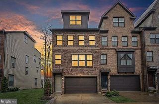 3799 RAINIER DR, Fairfax, VA 22033