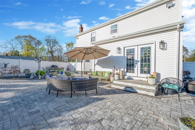 26 Emerald Street, Lake Ronkonkoma, NY 11779