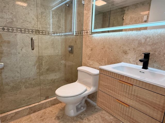 560 S S Park 26-7, Hollywood, FL 33021