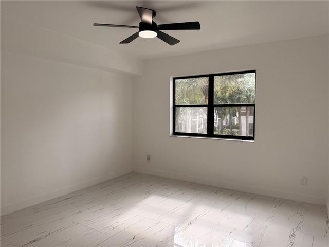 560 S S Park 26-7, Hollywood, FL 33021