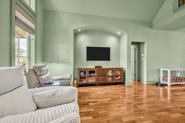 2080 Nashville Hwy, Columbia, TN 38401