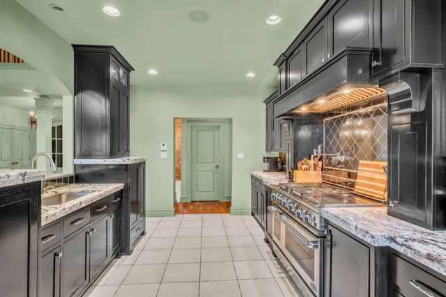 2080 Nashville Hwy, Columbia, TN 38401