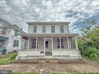127 E SIMPSON STREET, Mechanicsburg, PA 17055