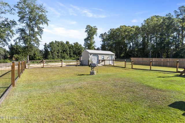 134 N Slade Road, Sumrall, MS 39482