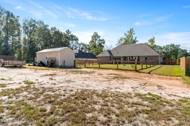 134 N Slade Road, Sumrall, MS 39482