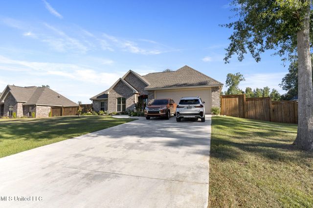 134 N Slade Road, Sumrall, MS 39482