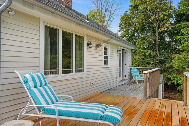 7 High Gate Road, Westport, CT 06880