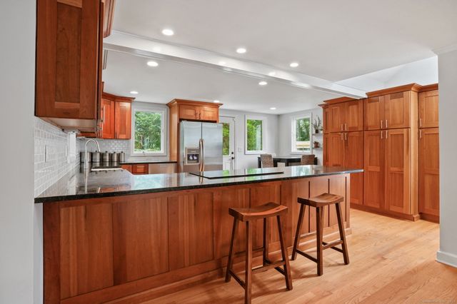 7 High Gate Road, Westport, CT 06880