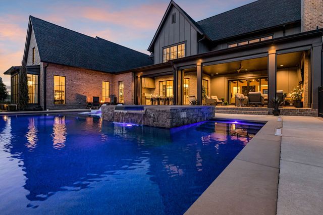 8064 Heirloom Blvd, College Grove, TN 37046