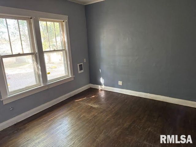 220 E FRYE Street, Peoria, IL 61603