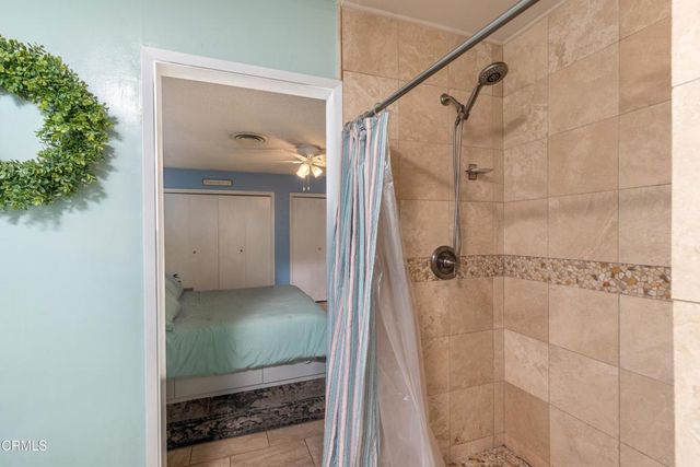6800 Redwing Court, Bakersfield, CA 93309