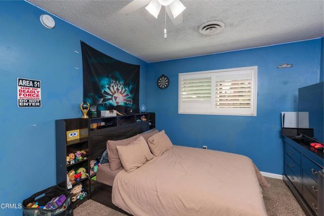6800 Redwing Court, Bakersfield, CA 93309