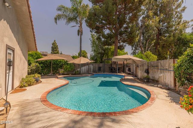 6800 Redwing Court, Bakersfield, CA 93309