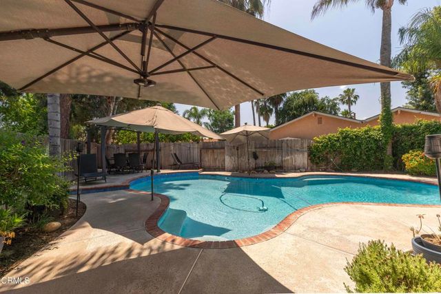 6800 Redwing Court, Bakersfield, CA 93309
