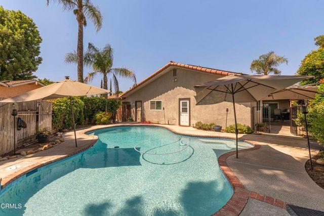 6800 Redwing Court, Bakersfield, CA 93309
