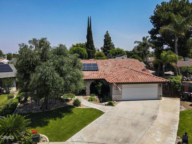 6800 Redwing Court, Bakersfield, CA 93309