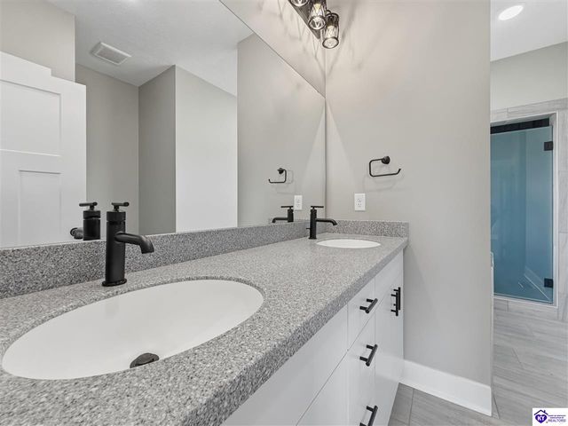87 Betty Boyd Lane, Brandenburg, KY 40108
