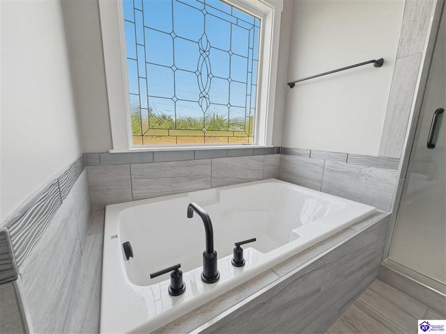 87 Betty Boyd Lane, Brandenburg, KY 40108