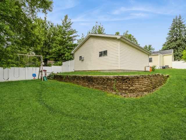 506 S Freeman Street, Indianola, IA 50125