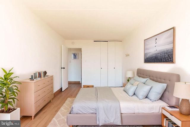 529 PLAYA DEL SOL RD, Cherry Hill, NJ 08002