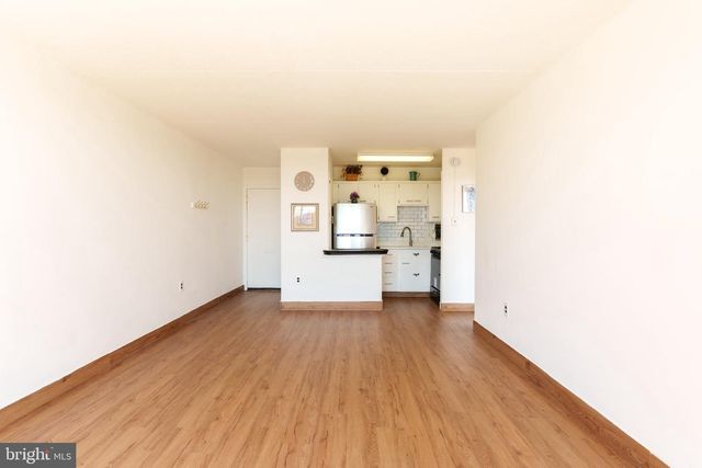 529 PLAYA DEL SOL RD, Cherry Hill, NJ 08002