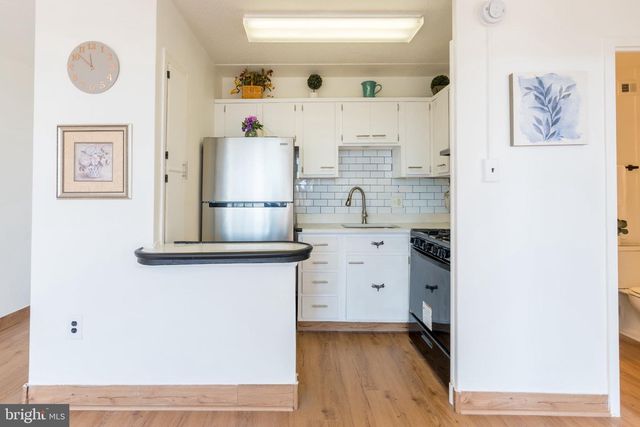 529 PLAYA DEL SOL RD, Cherry Hill, NJ 08002