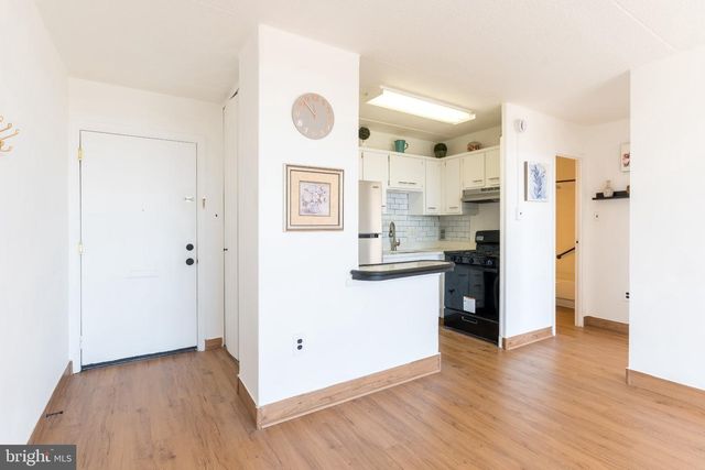 529 PLAYA DEL SOL RD, Cherry Hill, NJ 08002