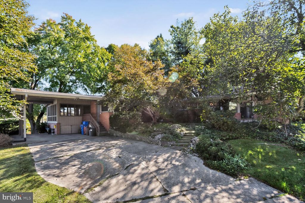 3200 PAULINE DR, Chevy Chase, MD 20815