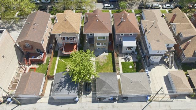 4840 N Lawndale Avenue, Chicago, IL 60625