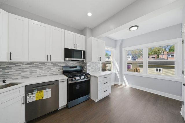 4840 N Lawndale Avenue, Chicago, IL 60625