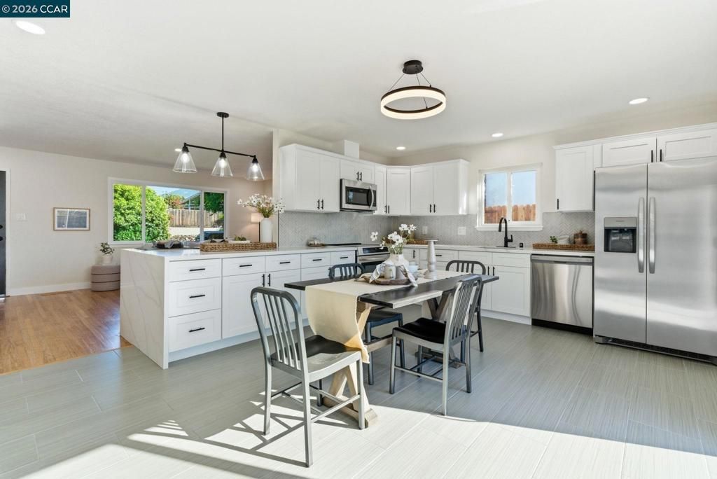 Image 17 of property listing at 1342 Maryland Dr, Concord, CA 94521