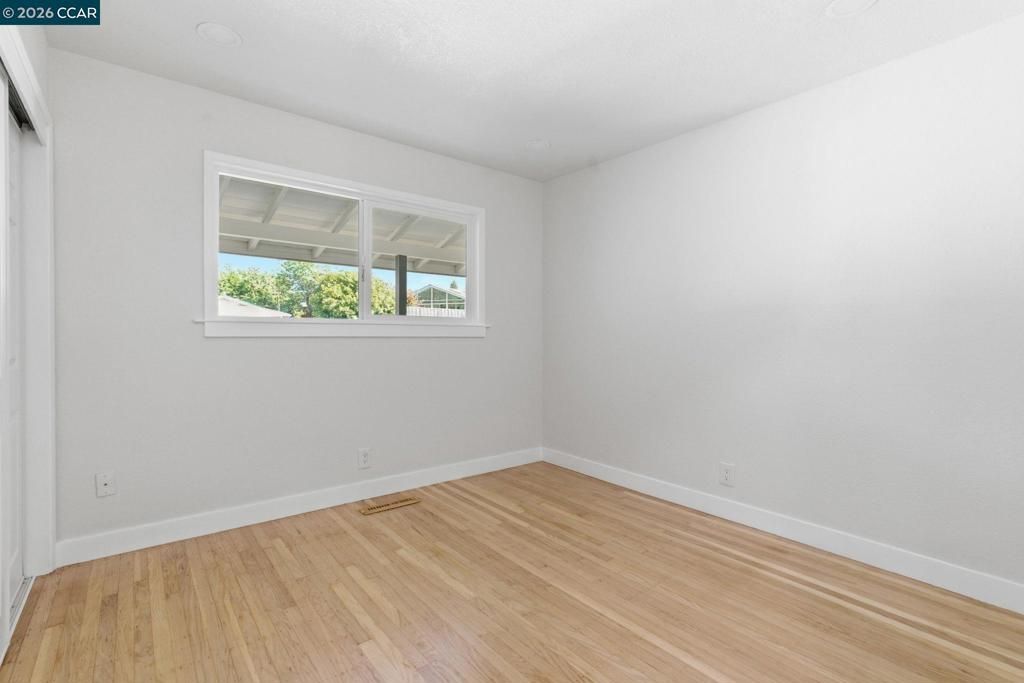 Image 26 of property listing at 1342 Maryland Dr, Concord, CA 94521