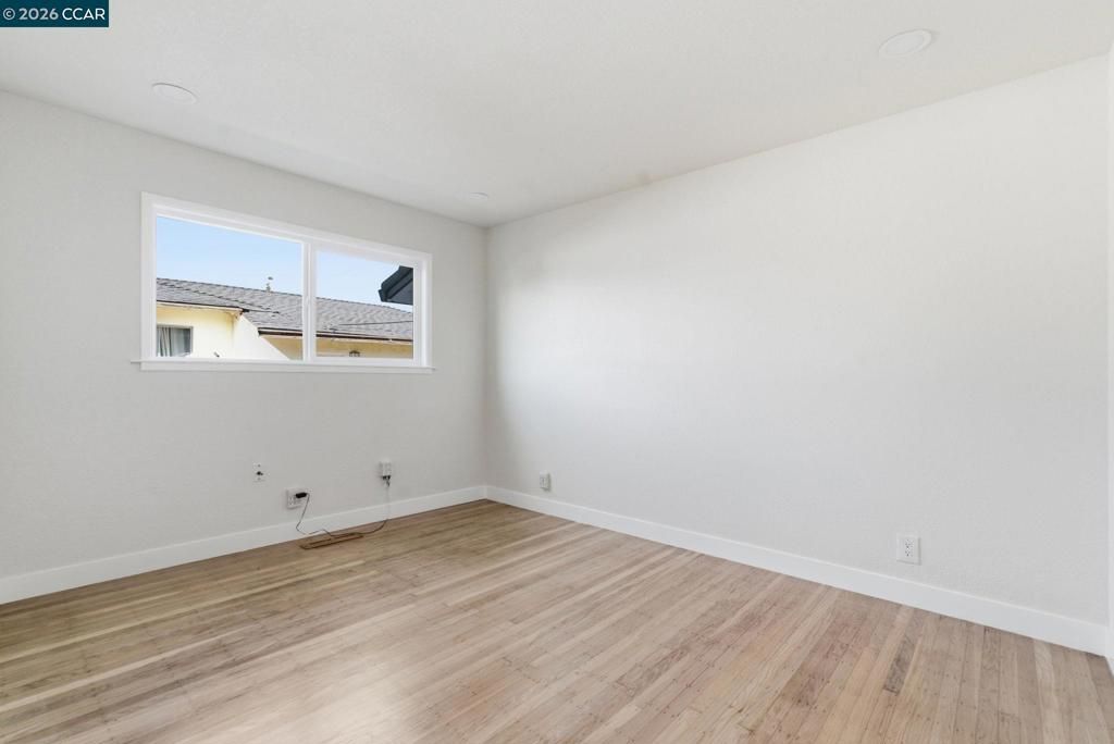 Image 28 of property listing at 1342 Maryland Dr, Concord, CA 94521