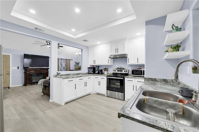 10514 Crocosmia Lane, Edcouch, TX 78538