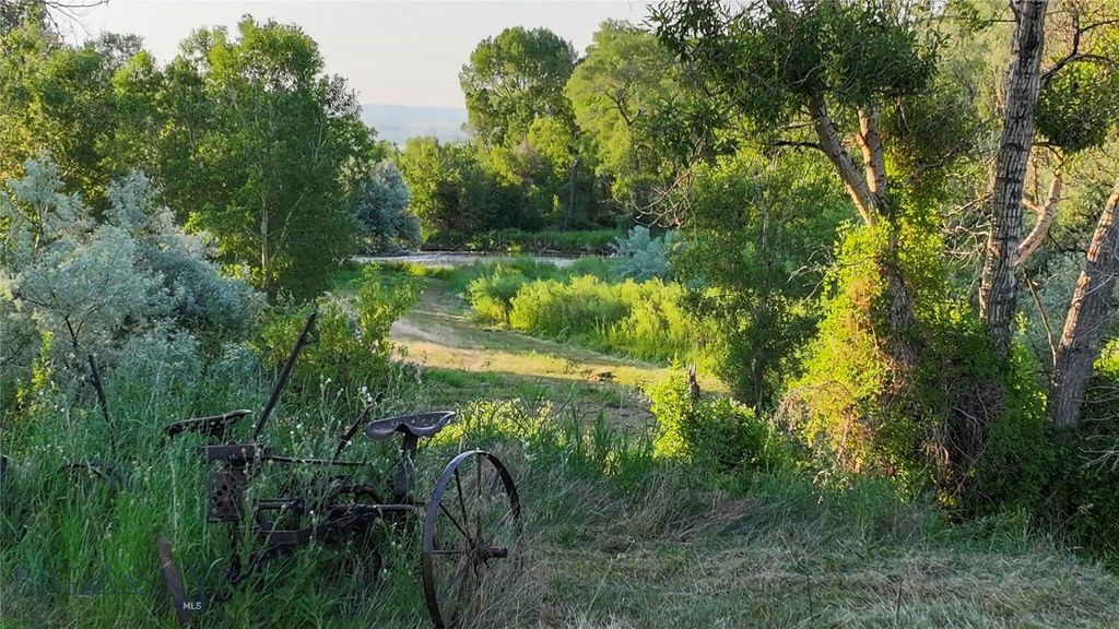 9786 US Hwy 212, Joliet, MT 59041 photo 11