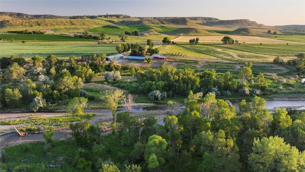 9786 US Hwy 212, Joliet, MT 59041 photo 15