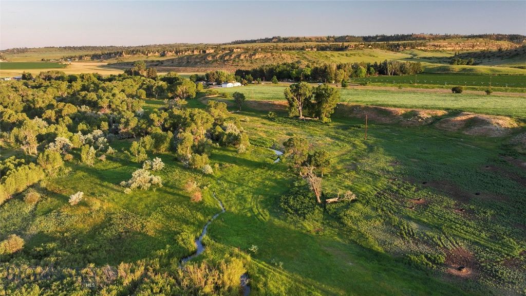 9786 US Hwy 212, Joliet, MT 59041 photo 9