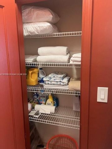 651 SW 11th St 15W, Miami, FL 33129