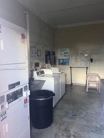 651 SW 11th St 15W, Miami, FL 33129