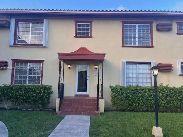 651 SW 11th St 15W, Miami, FL 33129