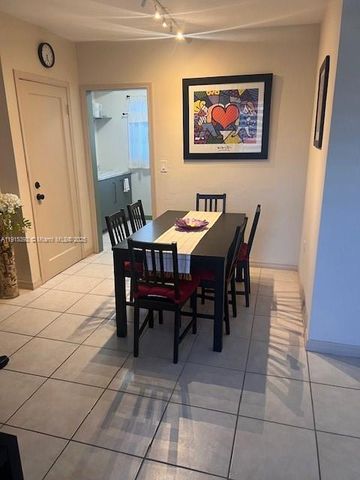 651 SW 11th St 15W, Miami, FL 33129