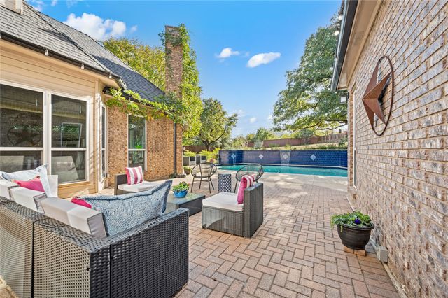 813 Pearl Drive, Southlake, TX 76092