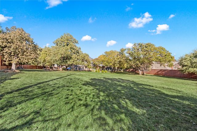 813 Pearl Drive, Southlake, TX 76092