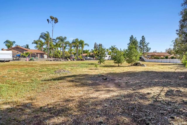 9086 Hunter Pass, Alpine, CA 91901