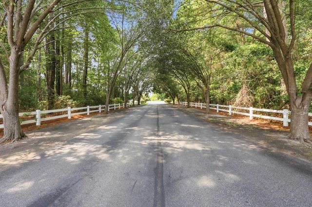 8550 Hopkins Cir Apt F, Surfside Beach, SC 29575