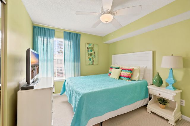 8550 Hopkins Cir Apt F, Surfside Beach, SC 29575