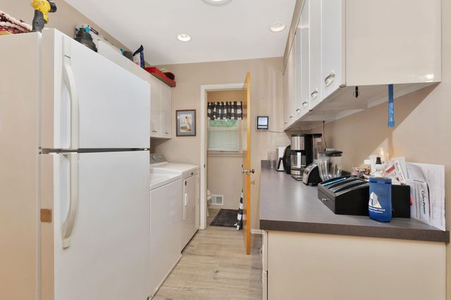 1707 Sunset Dr, Augusta, KS 67010