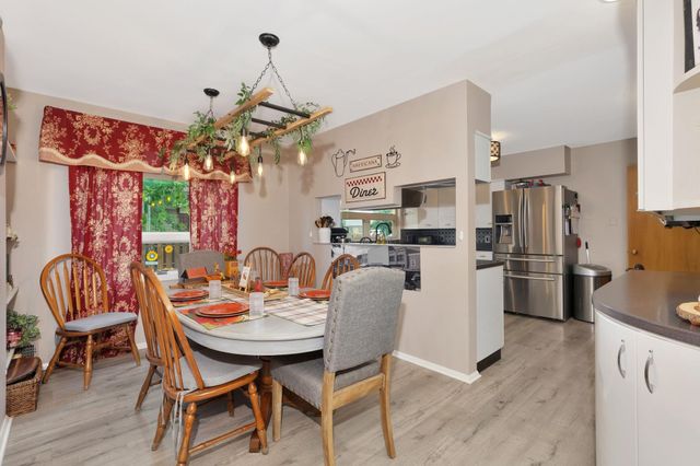 1707 Sunset Dr, Augusta, KS 67010